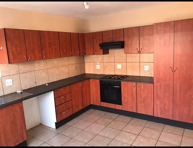 2 BEDROOM DUPLEX FOR SALE IN MIEDERPARK